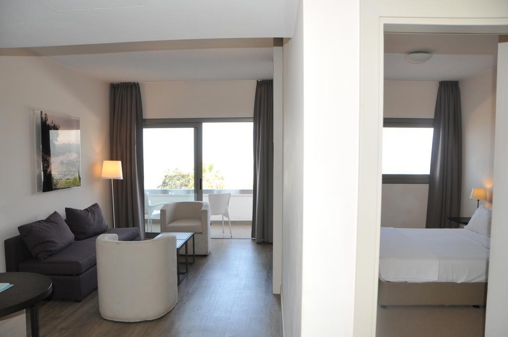 Droushia Heights Hotel Dhrousha Екстериор снимка